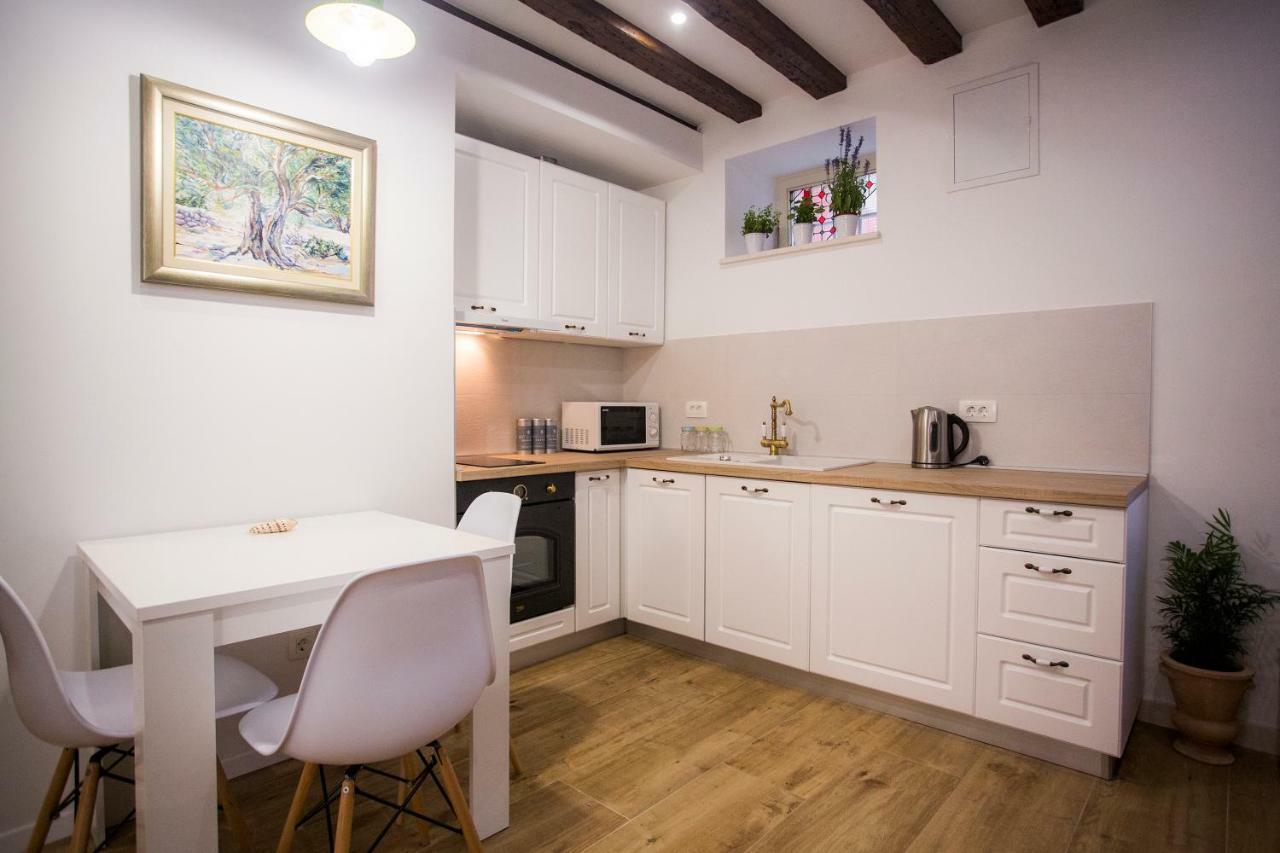 Studio Apartman Ana スプリト エクステリア 写真
